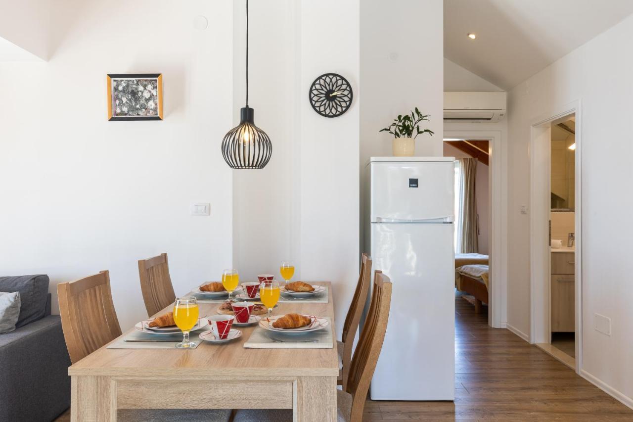 Apartment M&K 米利尼 外观 照片